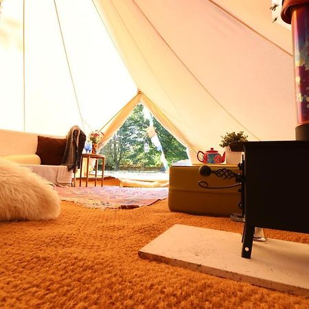 Mulberry Meadow Bell Tent 홀트 외부 사진