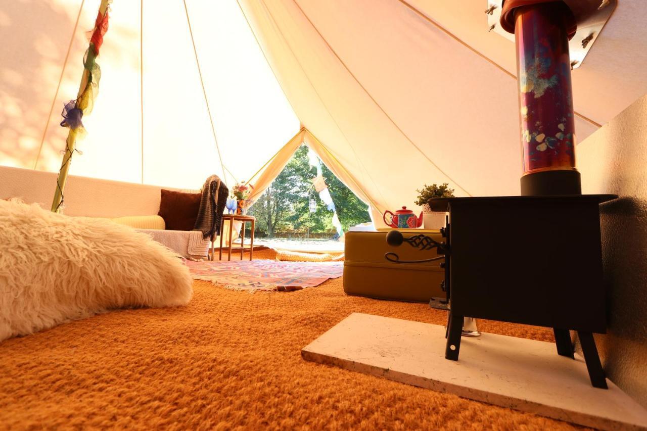 Mulberry Meadow Bell Tent 홀트 외부 사진